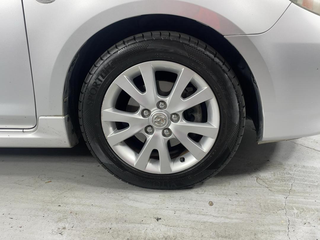 Photo '9' of Mazda Axela