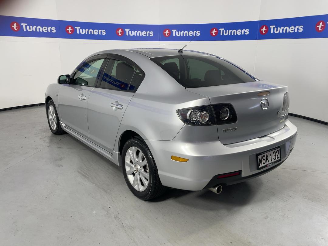 Photo '5' of Mazda Axela