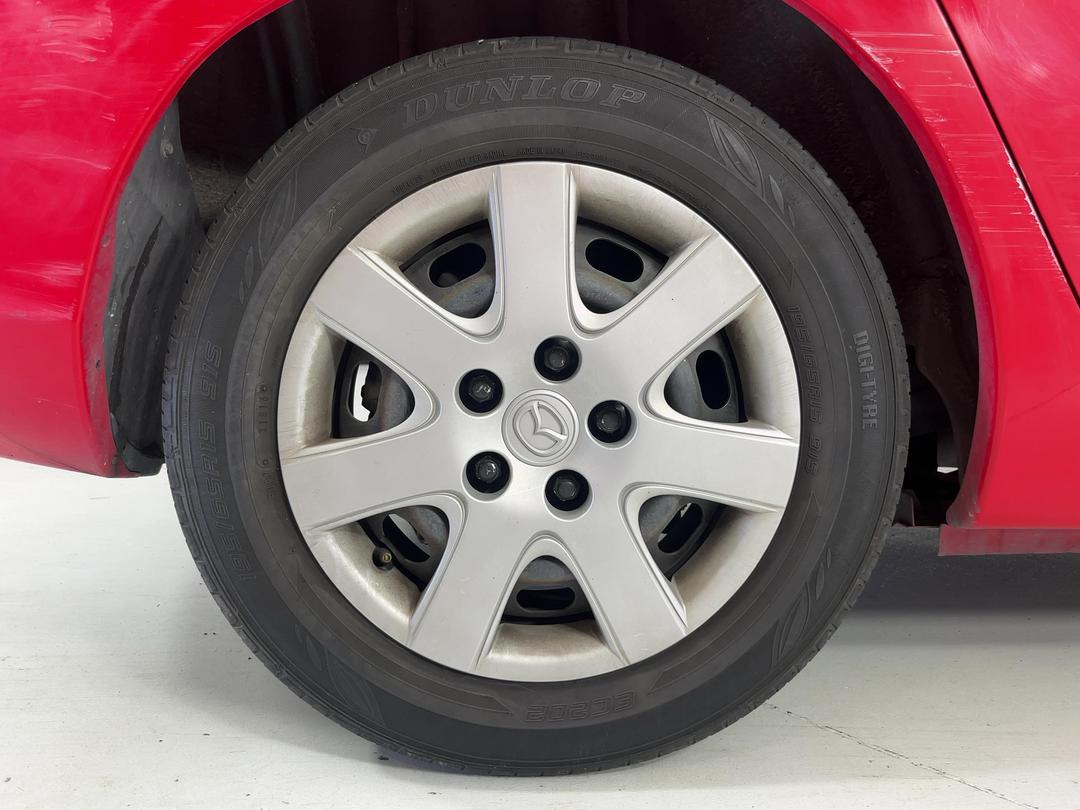Photo '12' of Mazda Axela