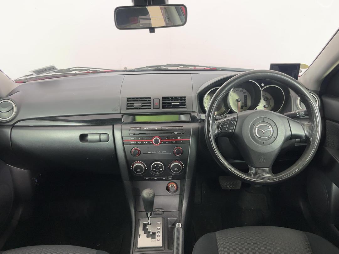 Photo '17' of Mazda Axela