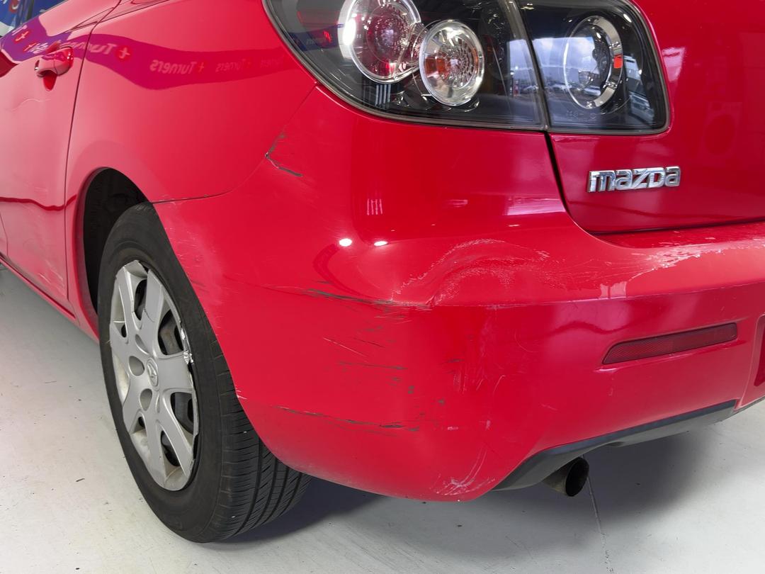 Photo '33' of Mazda Axela
