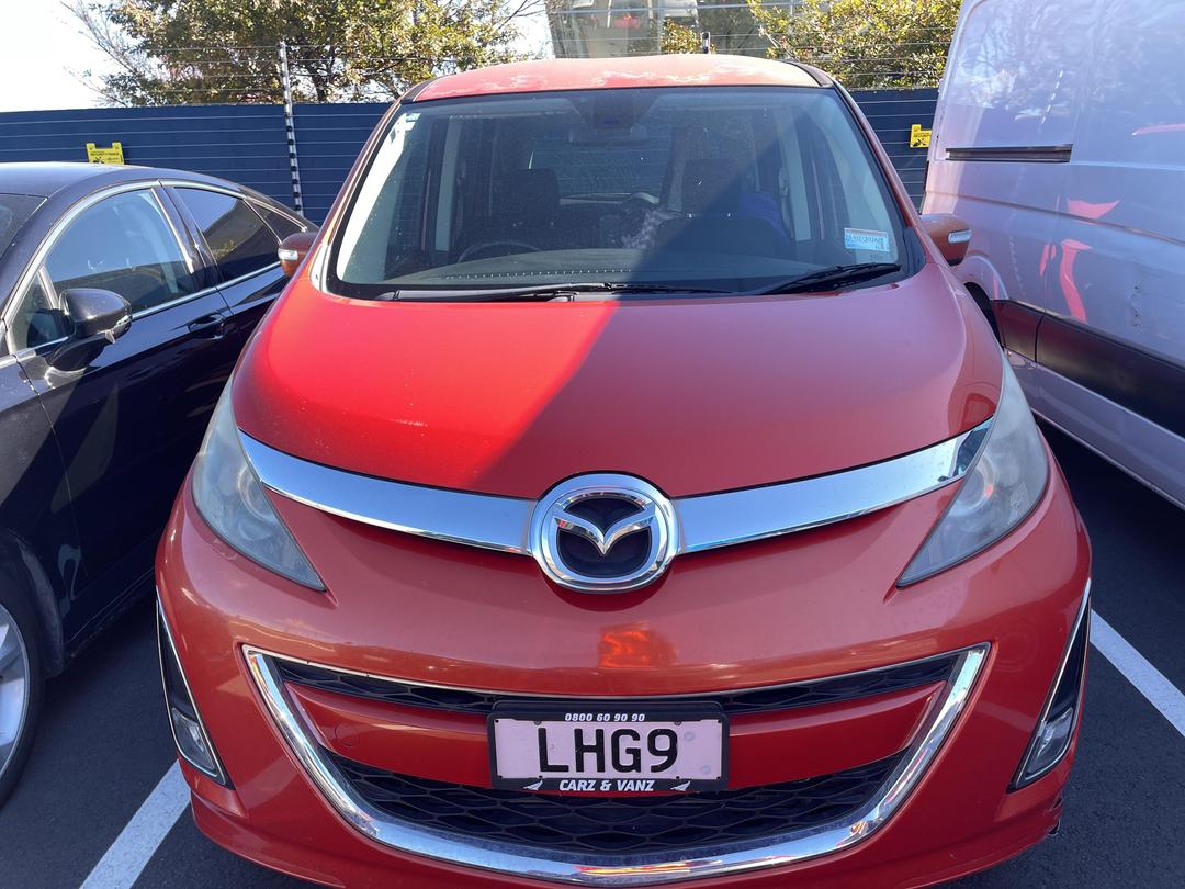 Photo '3' of Mazda Biante