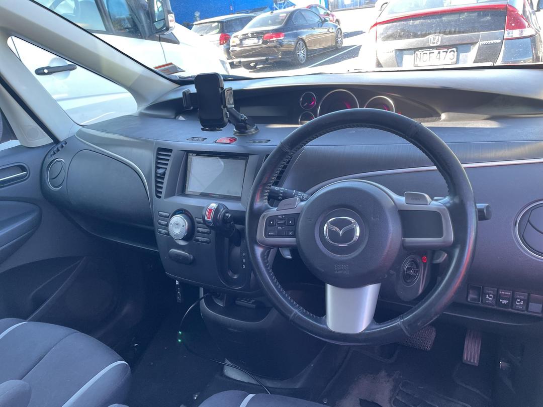 Photo '18' of Mazda Biante