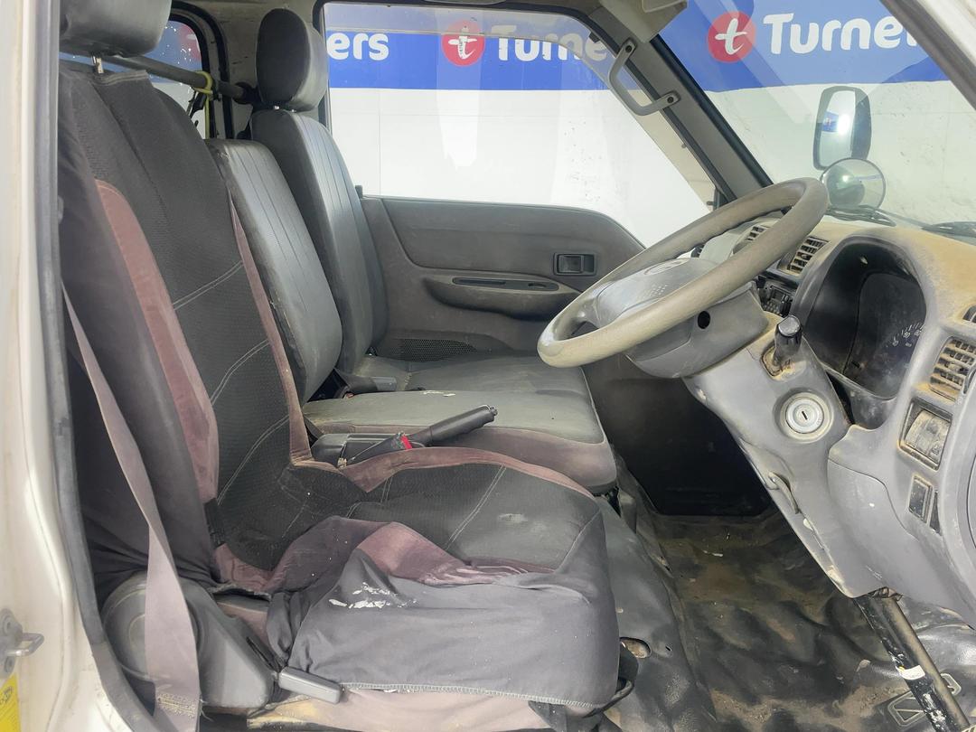 Photo '14' of Mazda Bongo