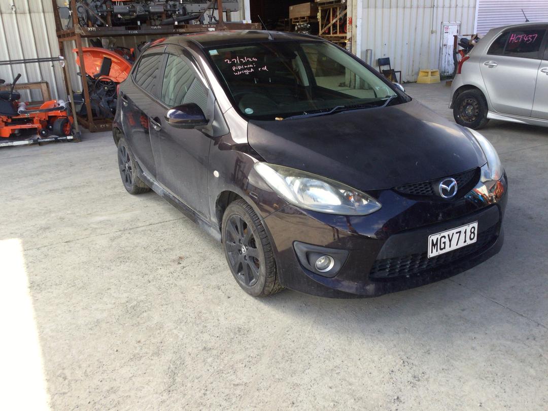 Photo '9' of Mazda Demio