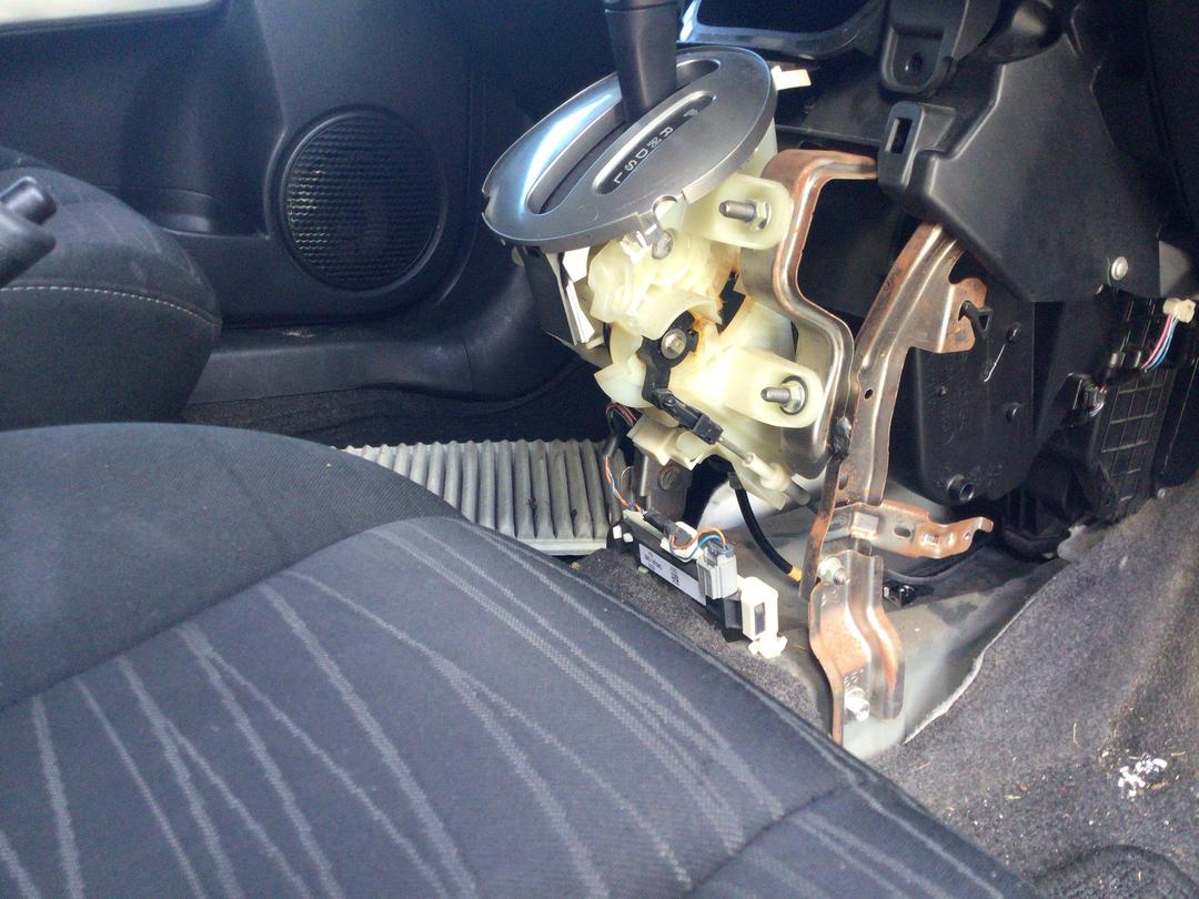 Photo '18' of Mazda Demio