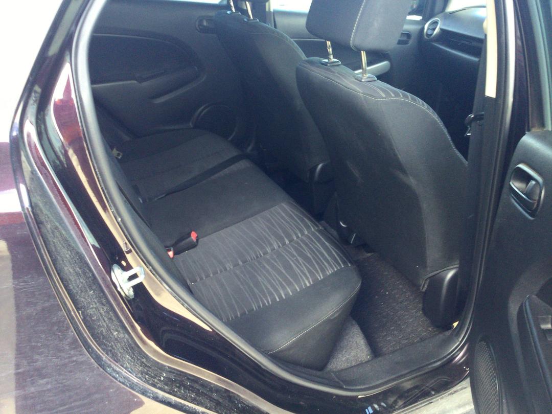 Photo '19' of Mazda Demio