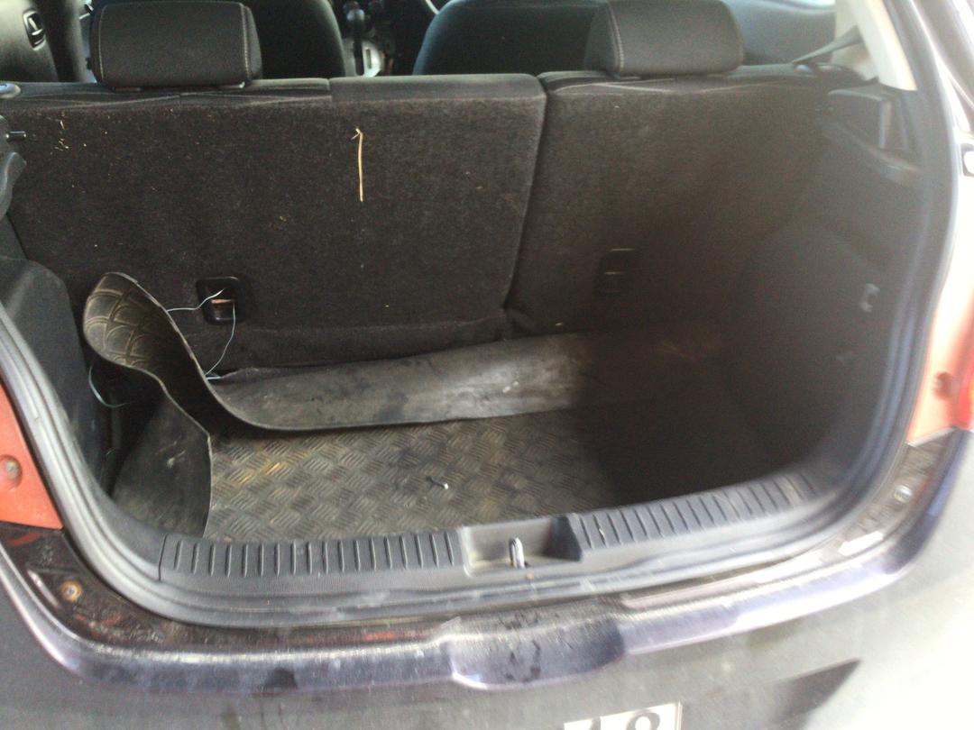 Photo '20' of Mazda Demio