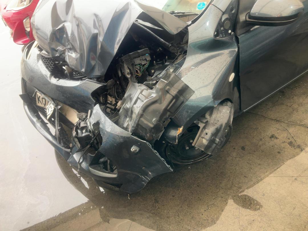 Photo '6' of Mazda Demio