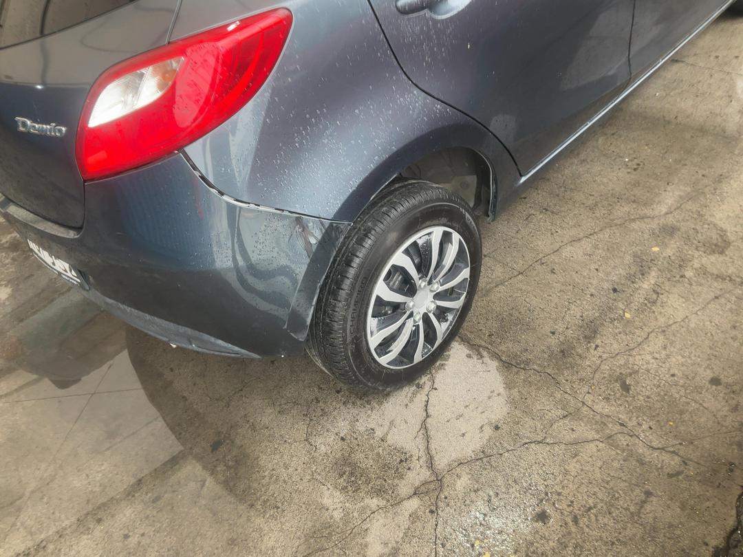 Photo '13' of Mazda Demio