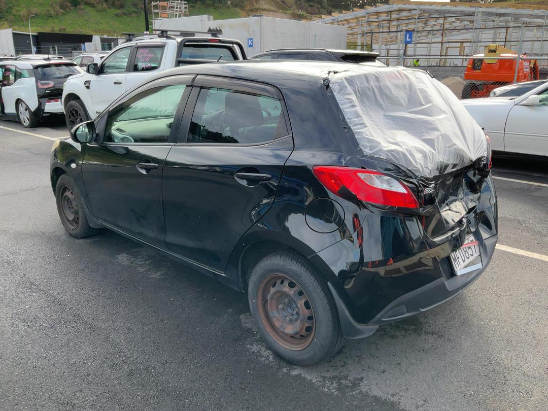 Photo '5' of Mazda Demio