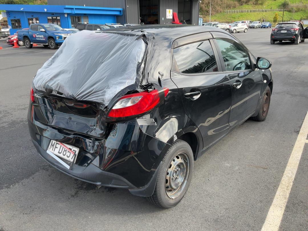 Photo '7' of Mazda Demio