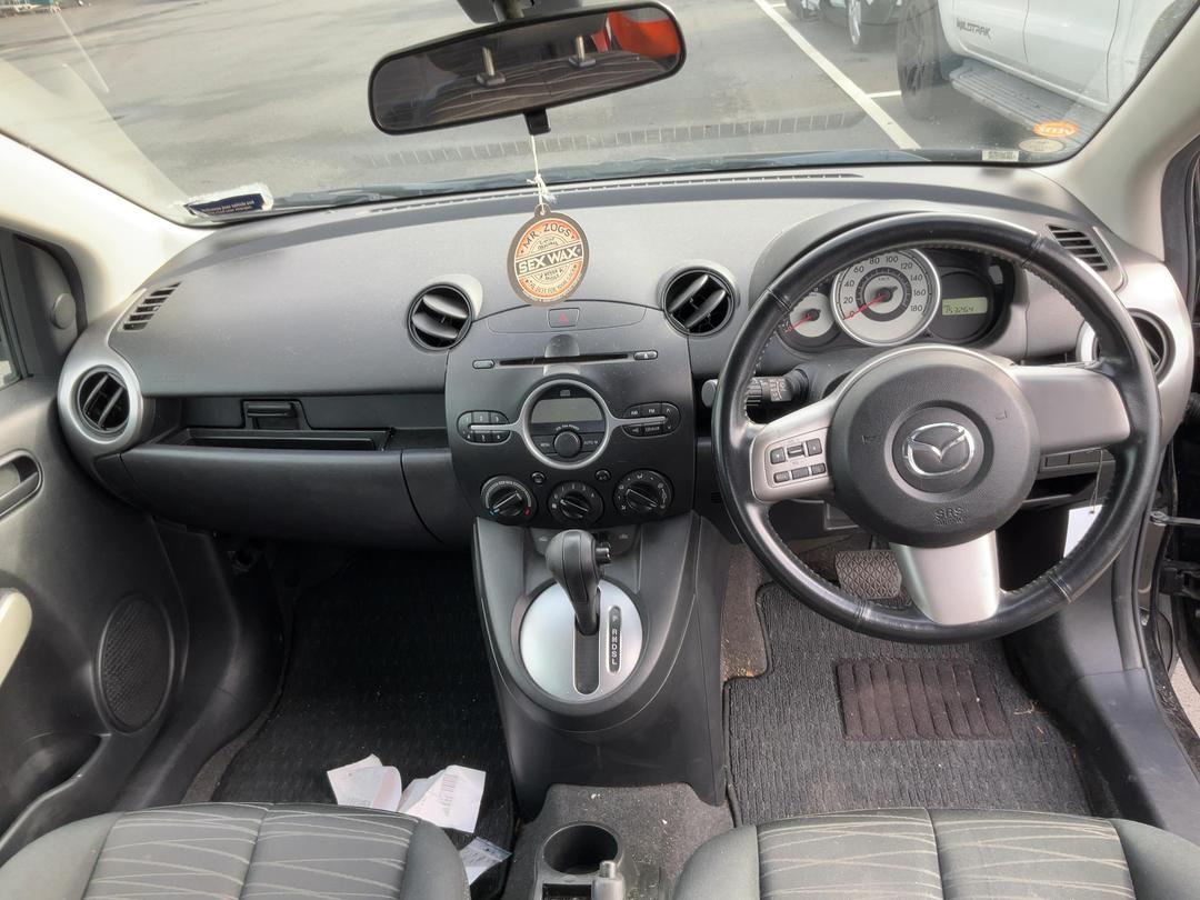 Photo '20' of Mazda Demio