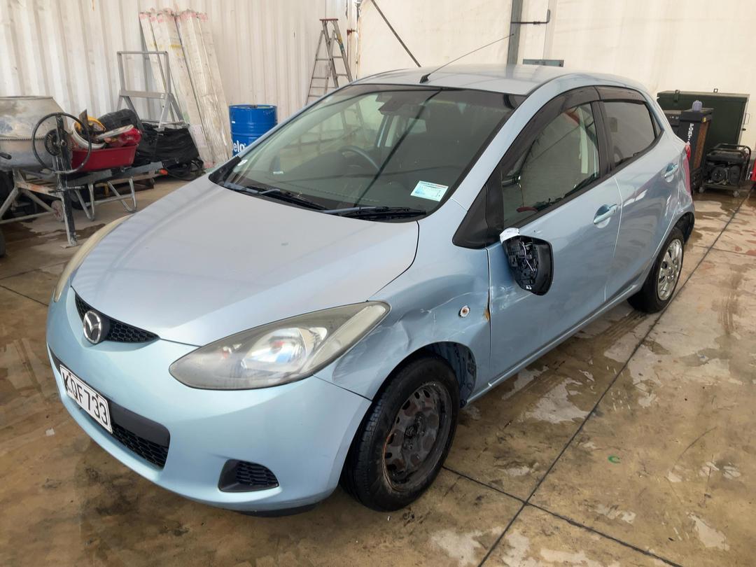 Photo '3' of Mazda Demio