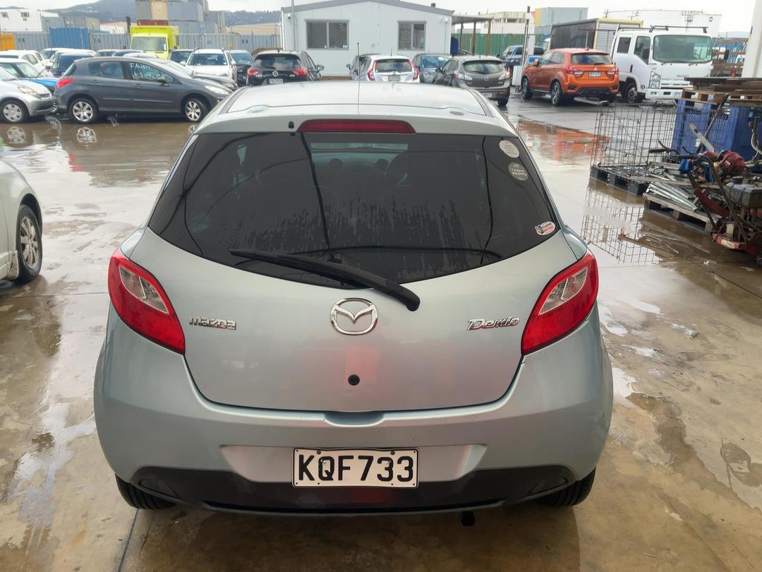 Photo '5' of Mazda Demio