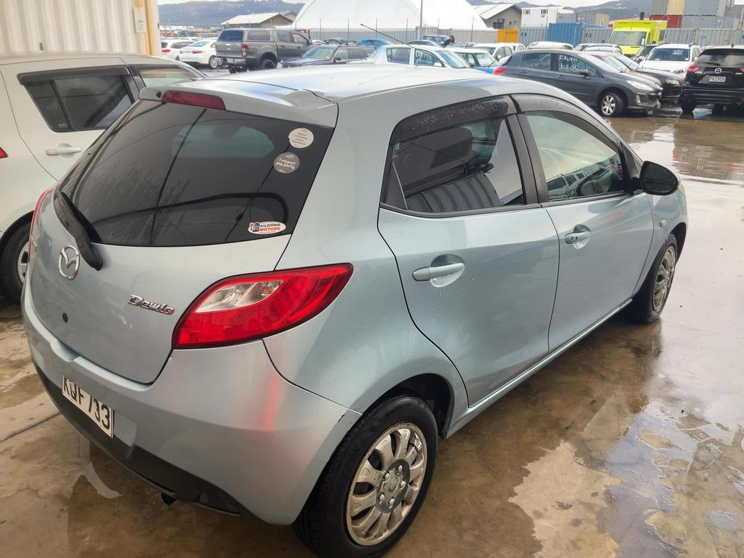 Photo '6' of Mazda Demio