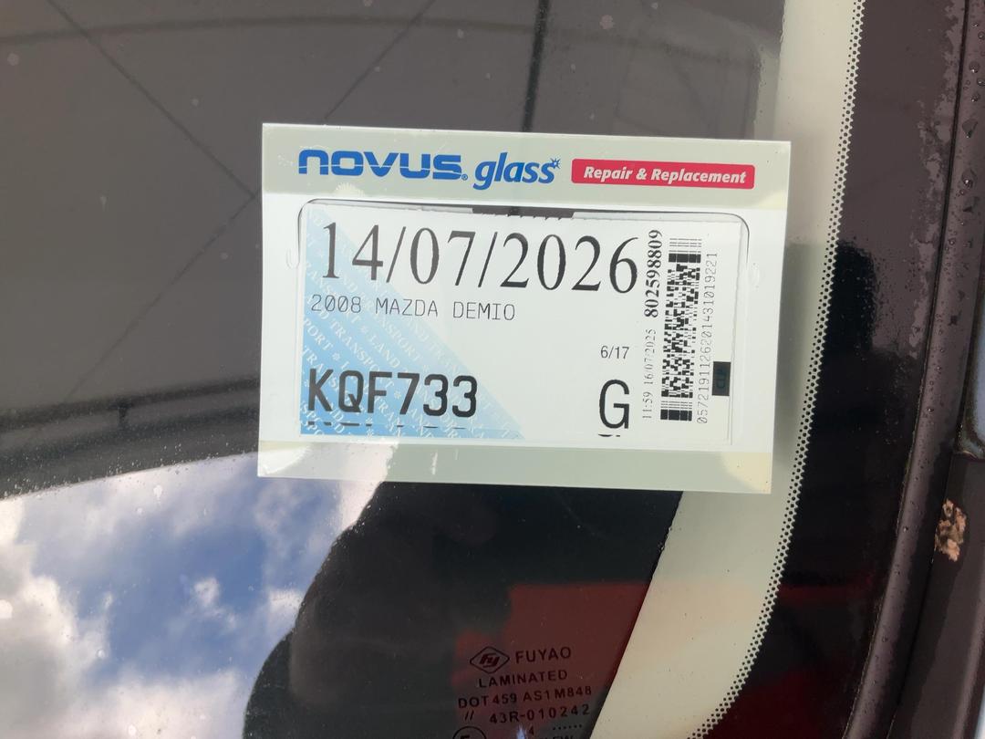 Photo '12' of Mazda Demio