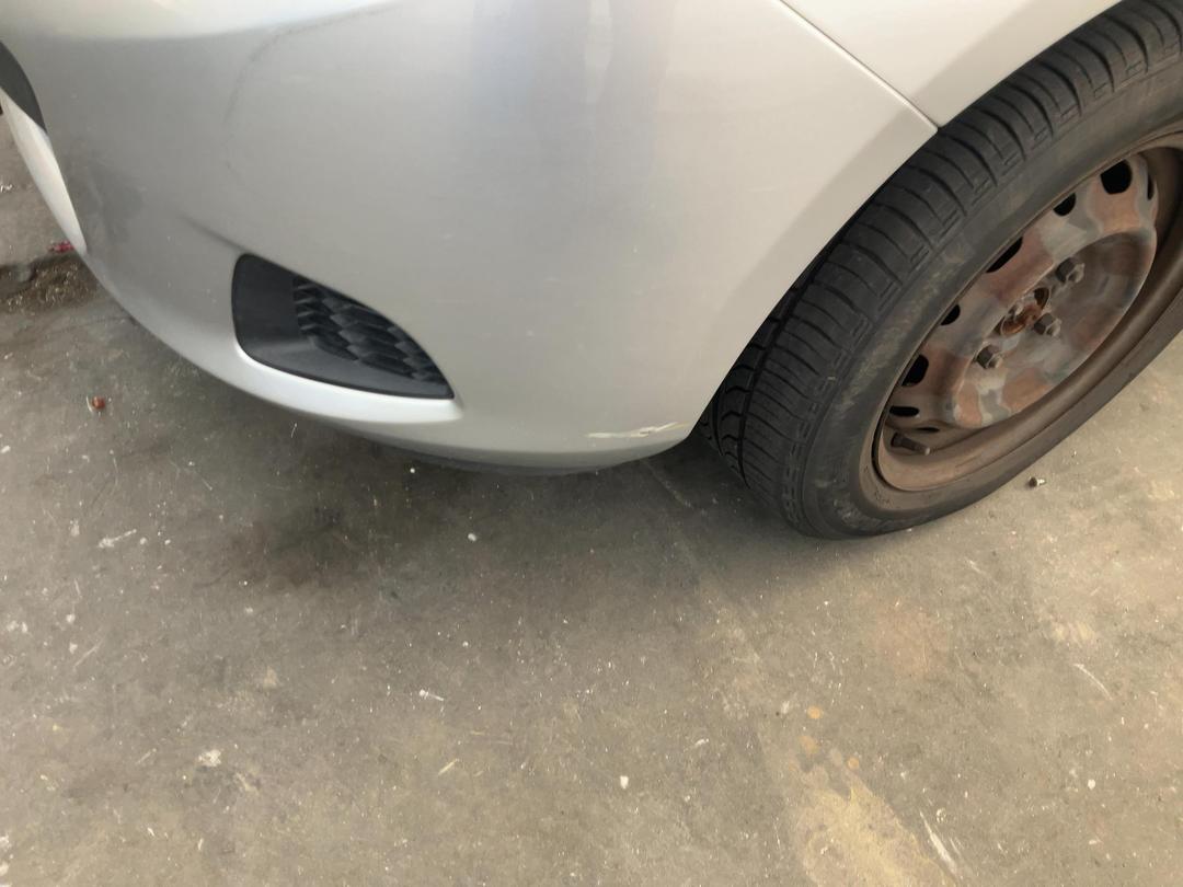 Photo '8' of Mazda Demio