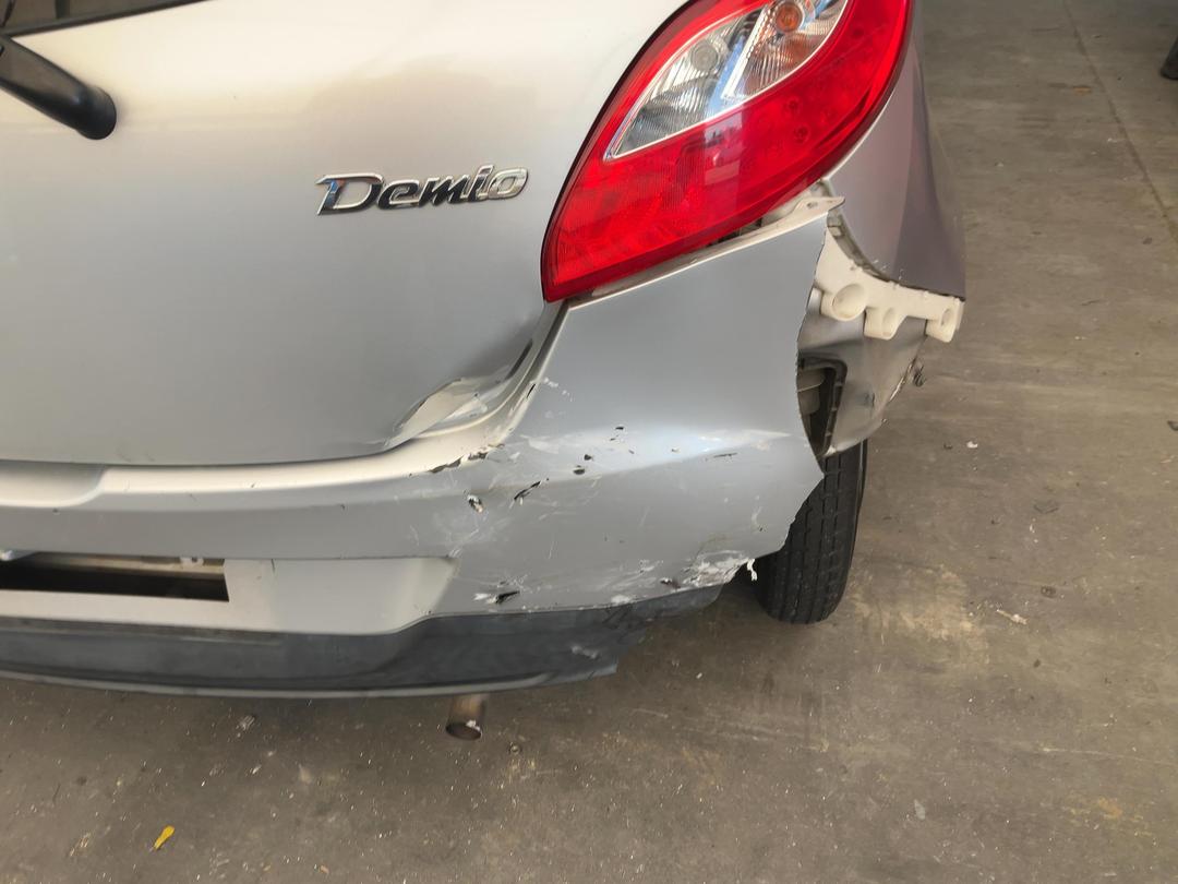 Photo '15' of Mazda Demio