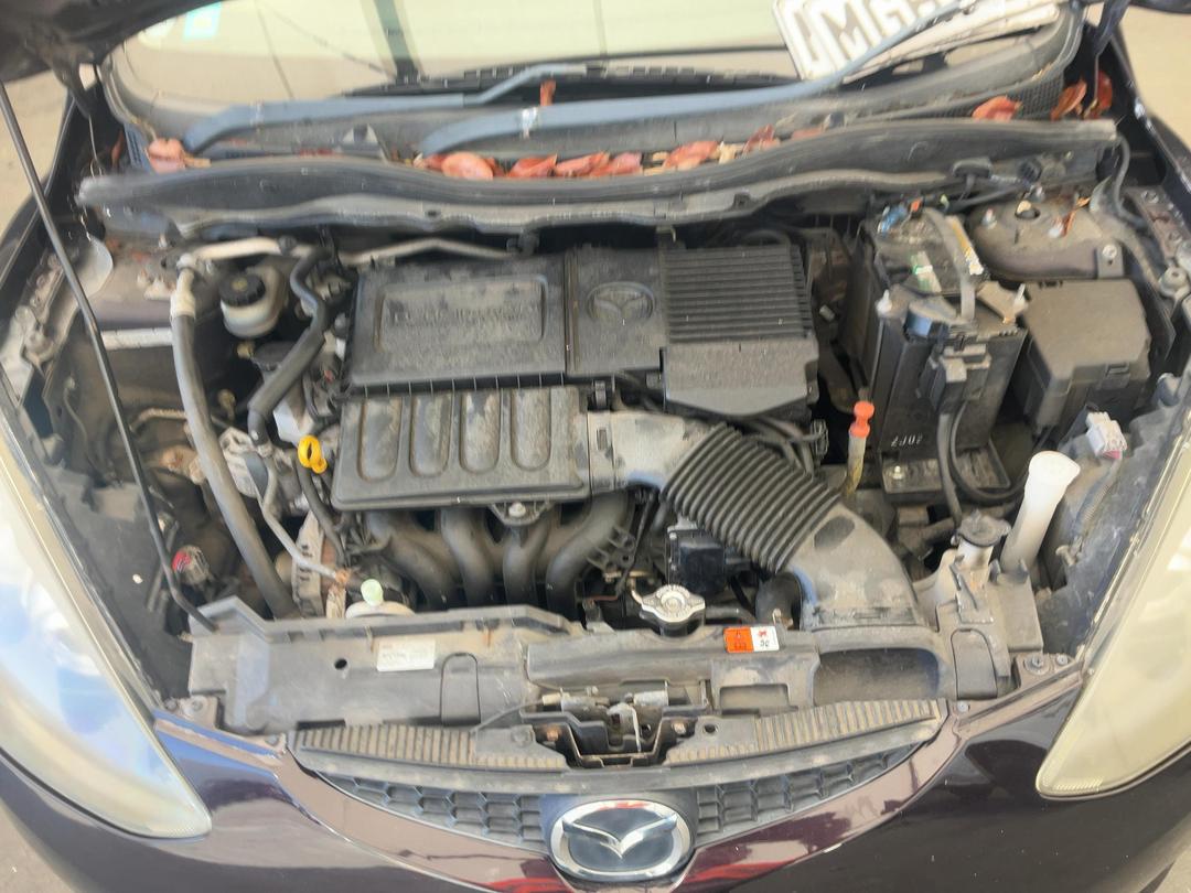 Photo '15' of Mazda Demio Photo '15' of Mazda Demio