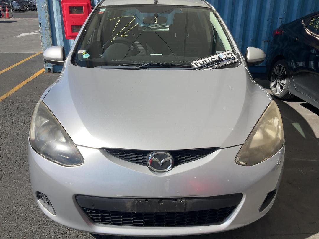 Photo '2' of Mazda Demio Photo '2' of Mazda Demio
