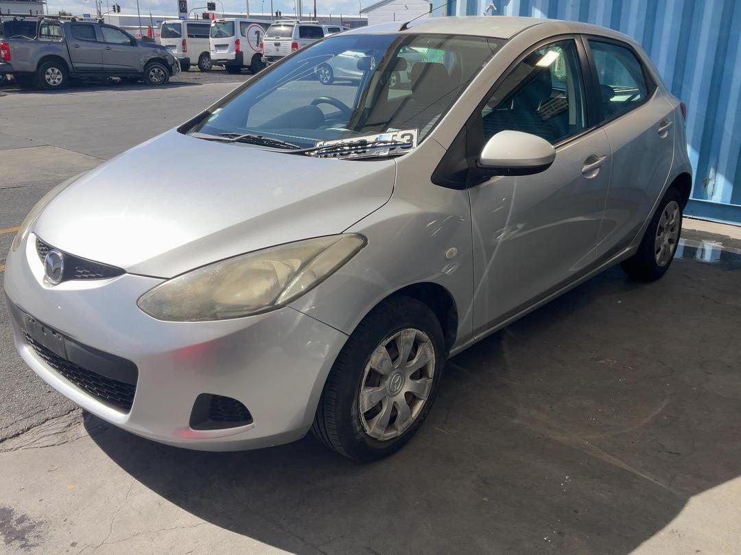 Photo '3' of Mazda Demio Photo '3' of Mazda Demio