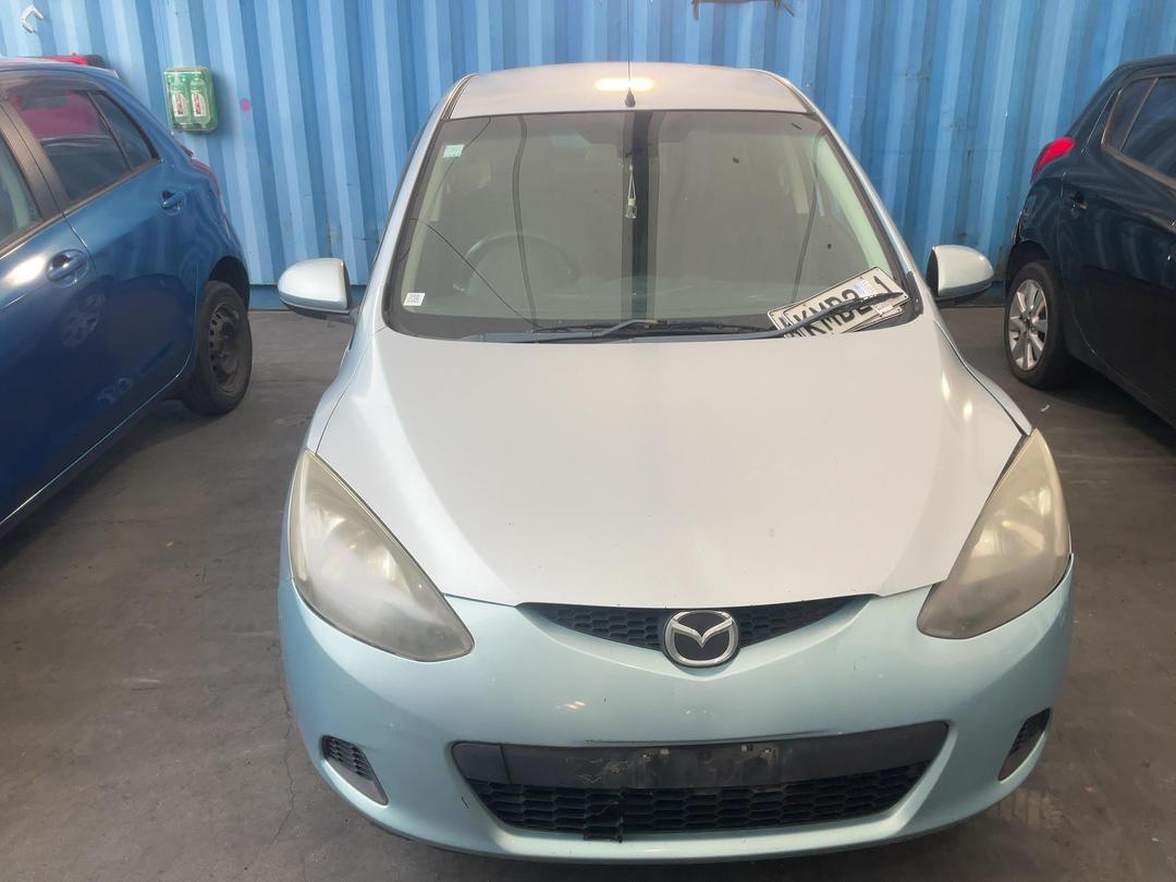 Photo '4' of Mazda Demio Photo '4' of Mazda Demio