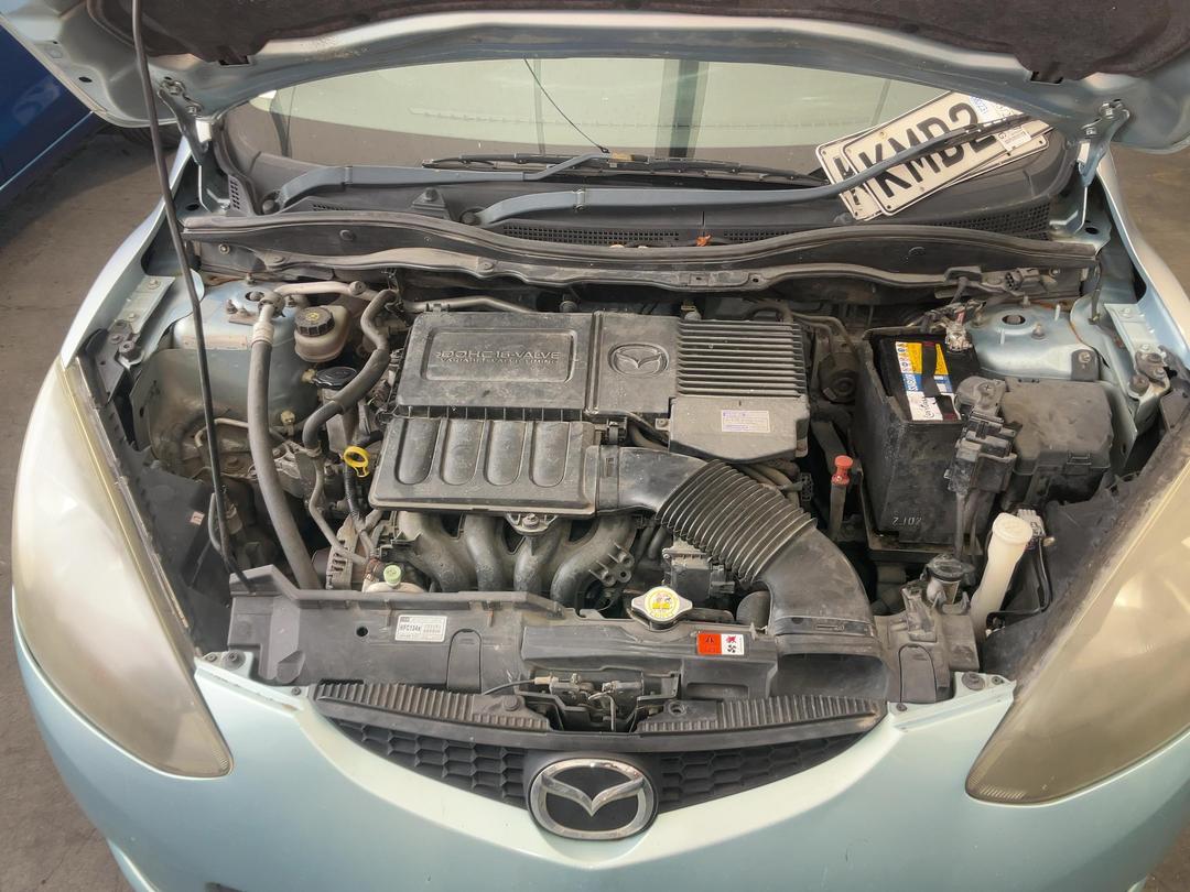 Photo '16' of Mazda Demio Photo '16' of Mazda Demio