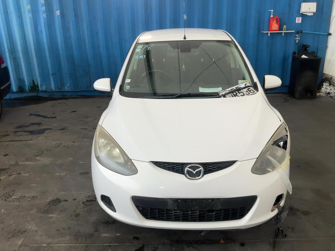 Photo '2' of Mazda Demio Photo '2' of Mazda Demio
