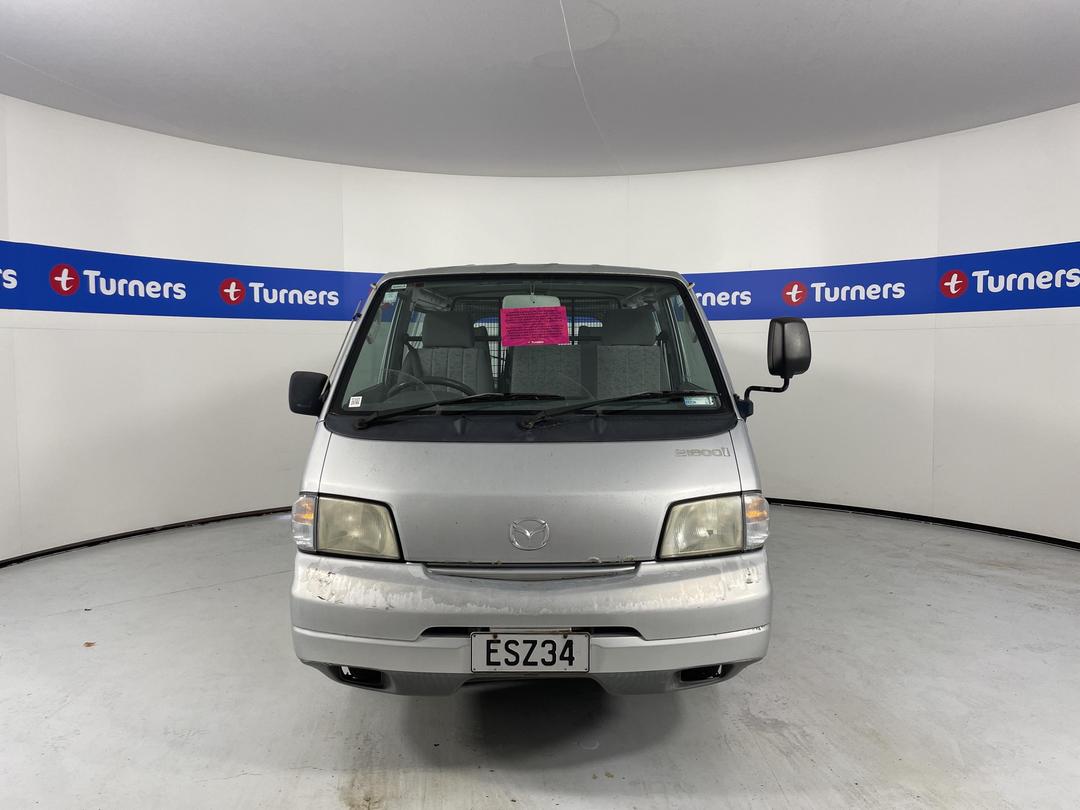 Photo '2' of Mazda E1800 SWB EGI