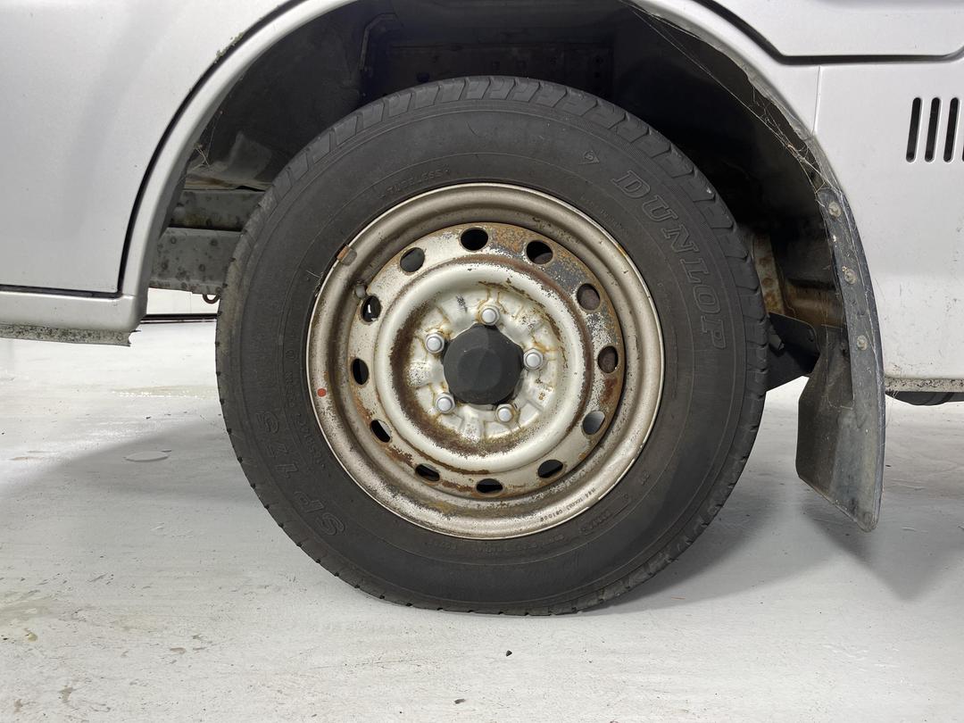 Photo '8' of Mazda E1800 SWB EGI