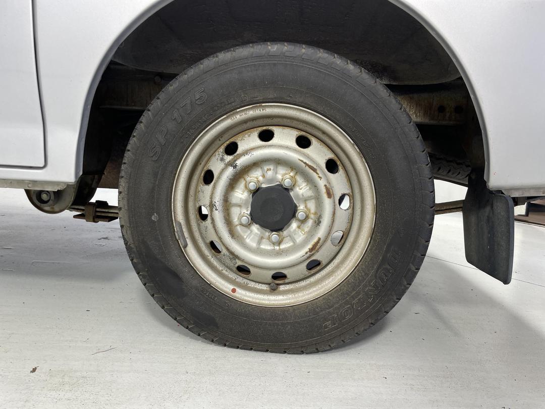 Photo '9' of Mazda E1800 SWB EGI