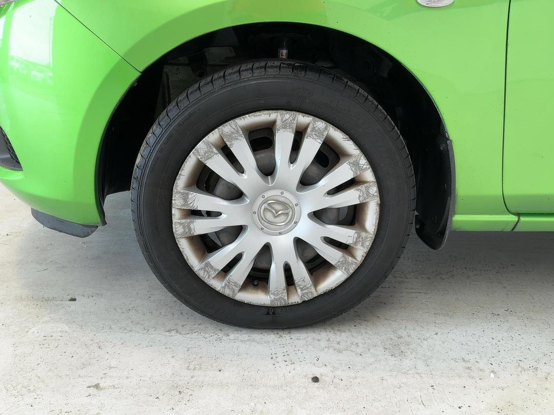 Photo '10' of Mazda Mazda2