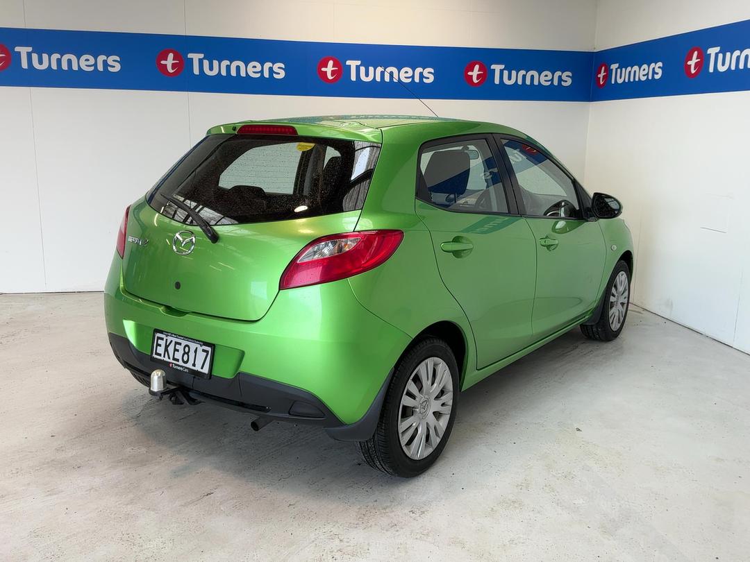 Photo '7' of Mazda Mazda2