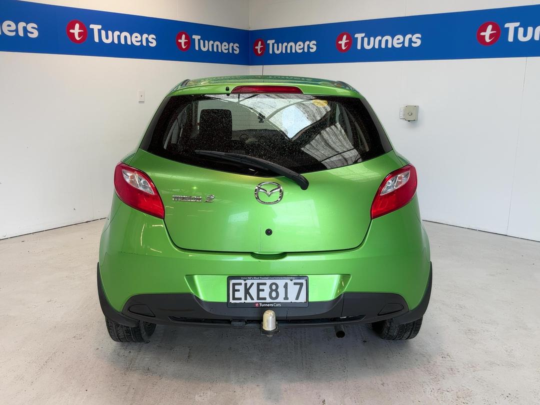 Photo '6' of Mazda Mazda2