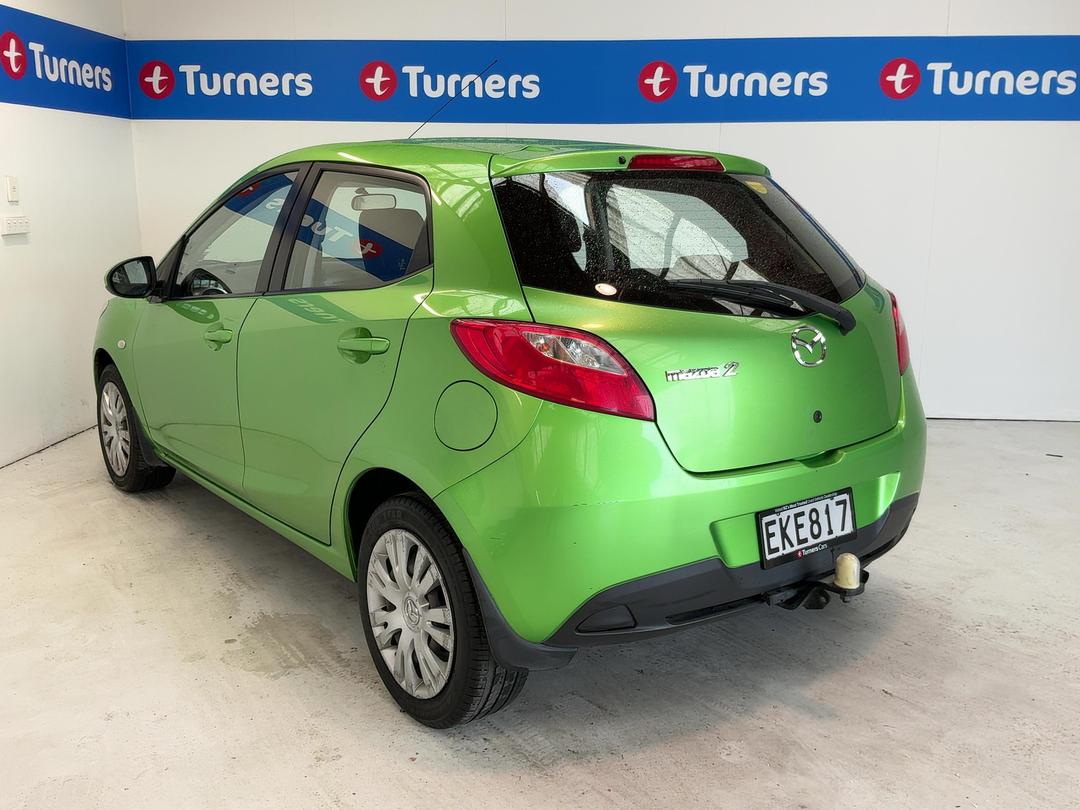 Photo '5' of Mazda Mazda2