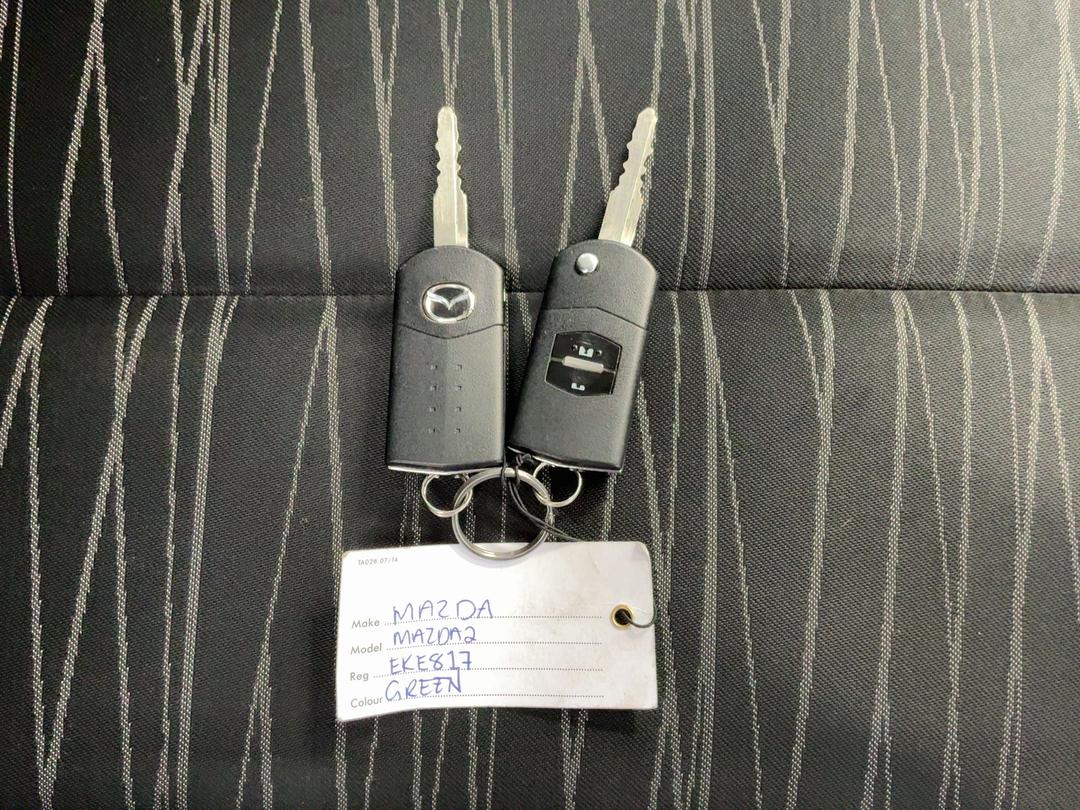 Photo '22' of Mazda Mazda2