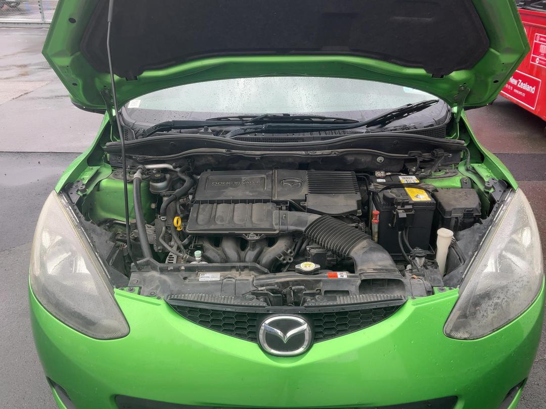 Photo '12' of Mazda Mazda2 Classic