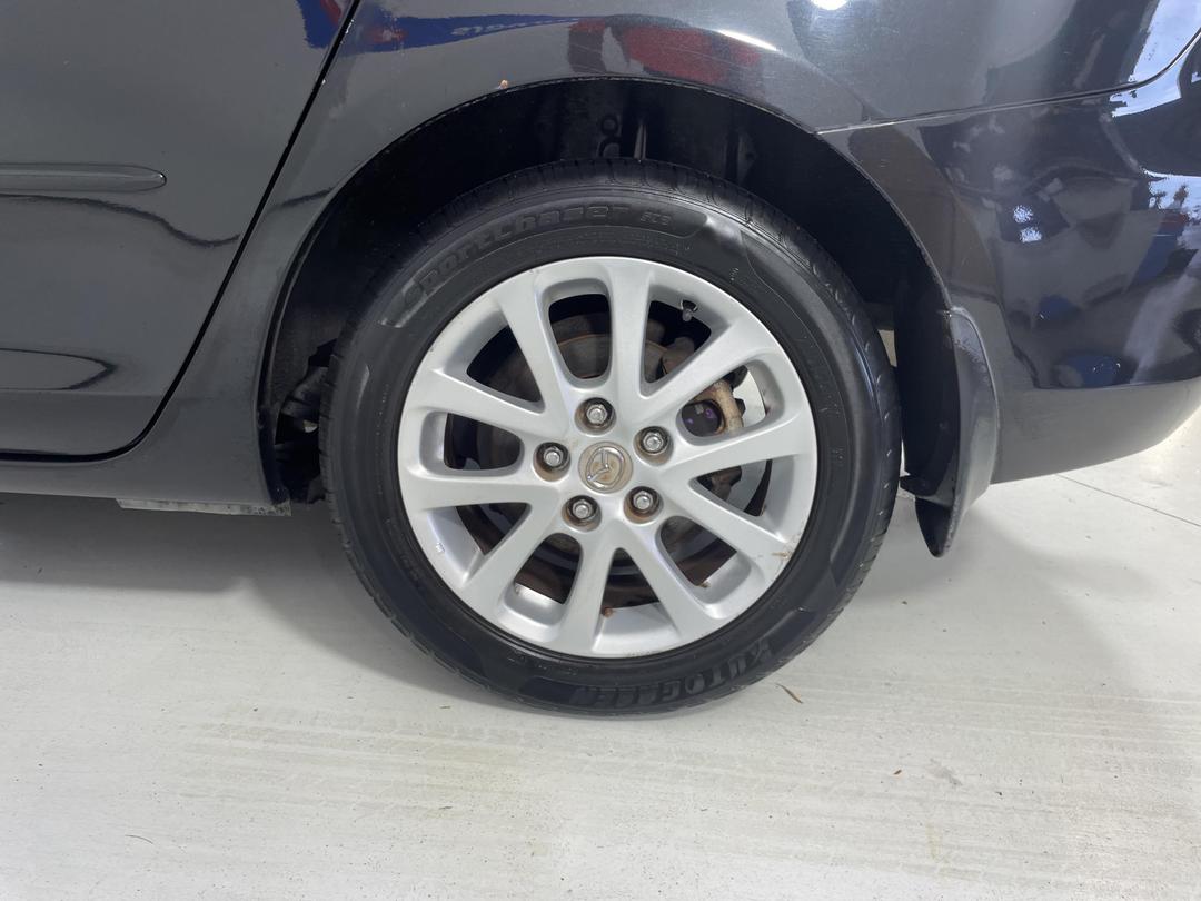 Photo '11' of Mazda Mazda3