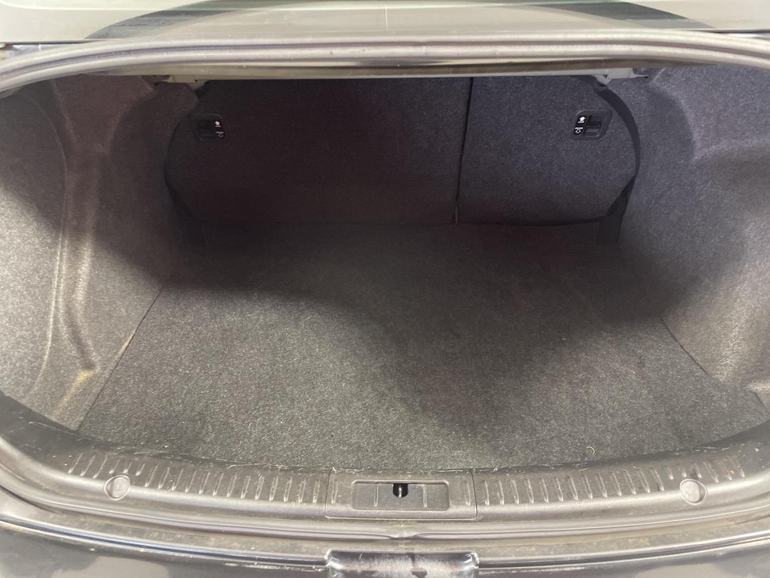 Photo '14' of Mazda Mazda3