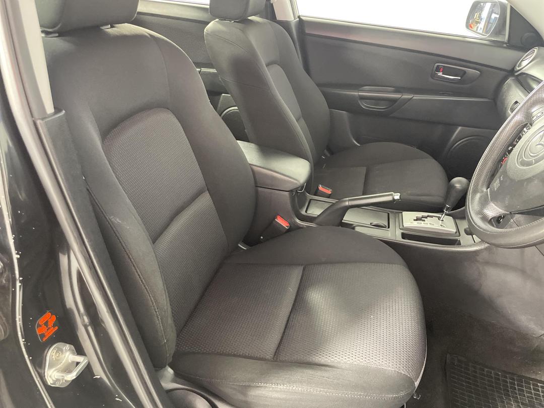 Photo '16' of Mazda Mazda3