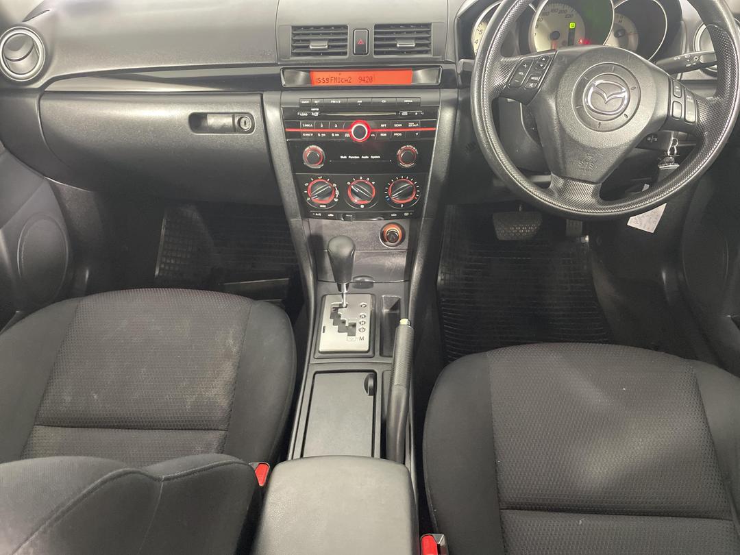 Photo '18' of Mazda Mazda3