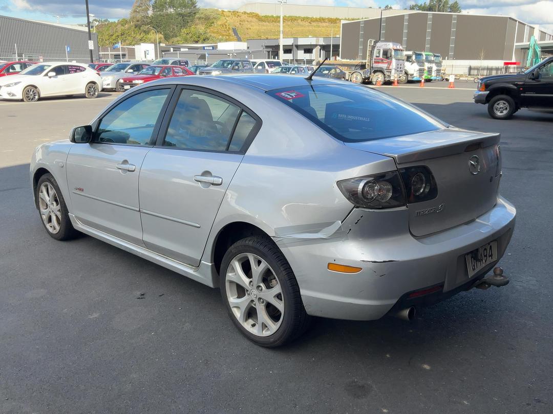 Photo '6' of Mazda Mazda3 SP23