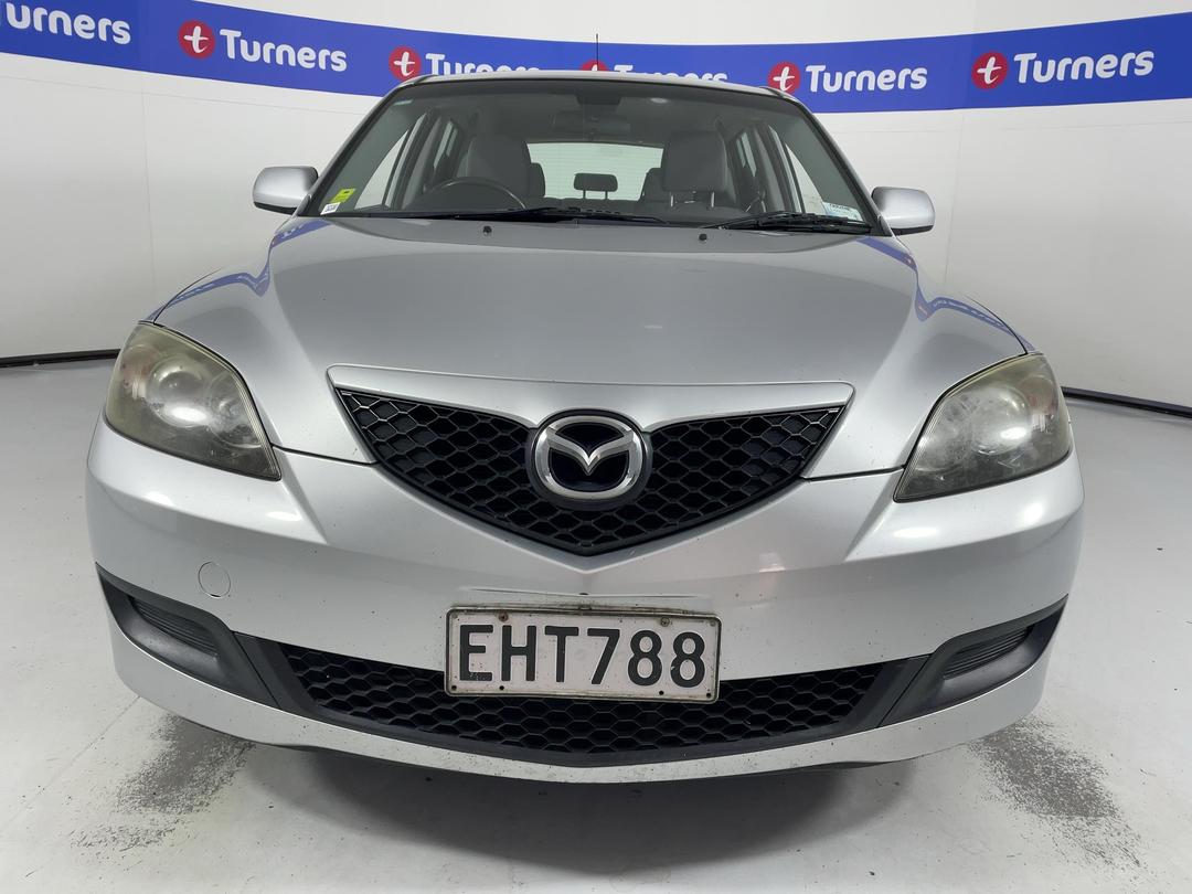 Photo '2' of Mazda Mazda3