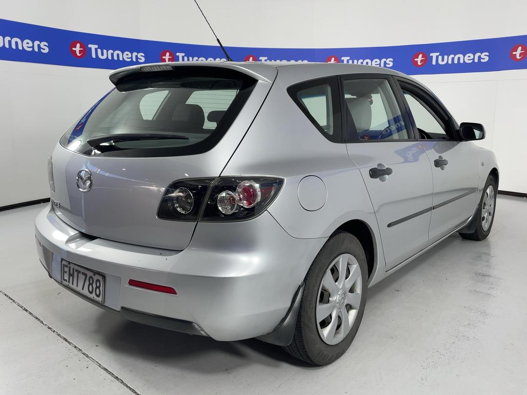 Photo '7' of Mazda Mazda3