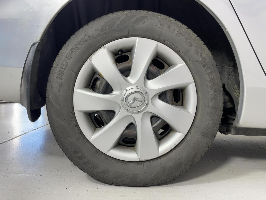 Photo '12' of Mazda Mazda3