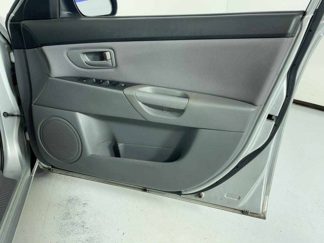Photo '15' of Mazda Mazda3