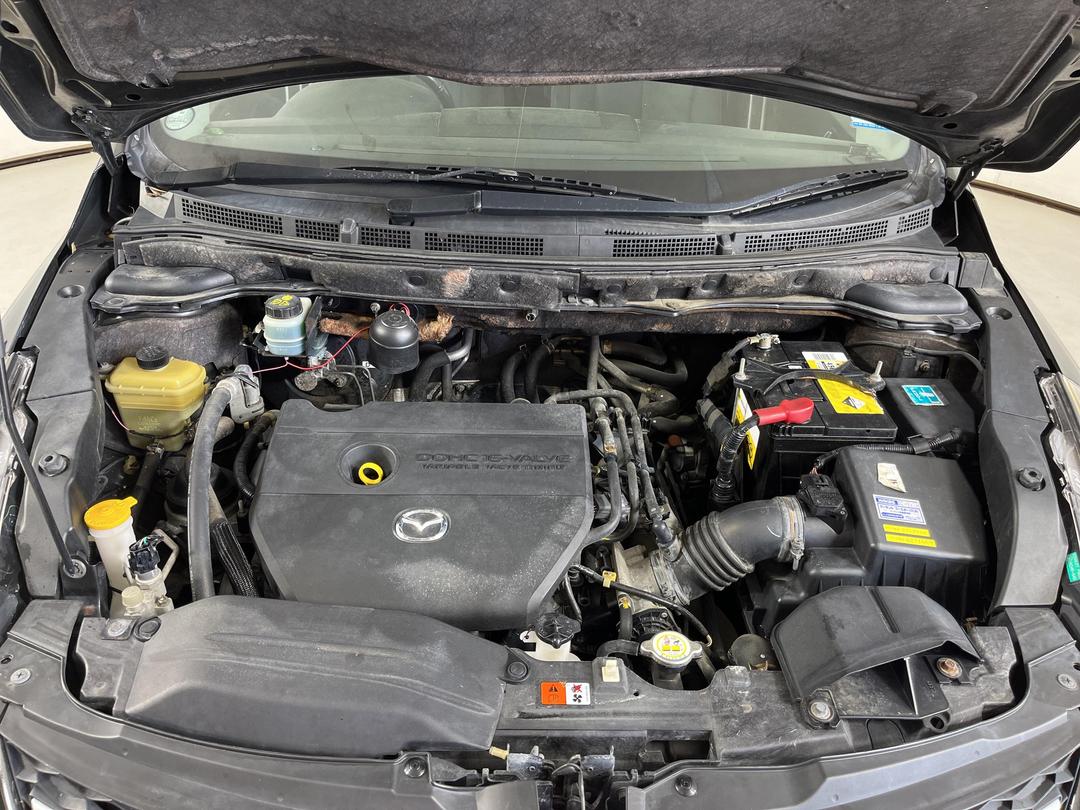 Photo '11' of Mazda MPV 2300