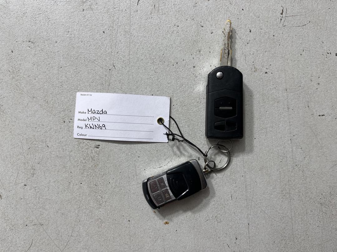 Photo '19' of Mazda MPV 2300