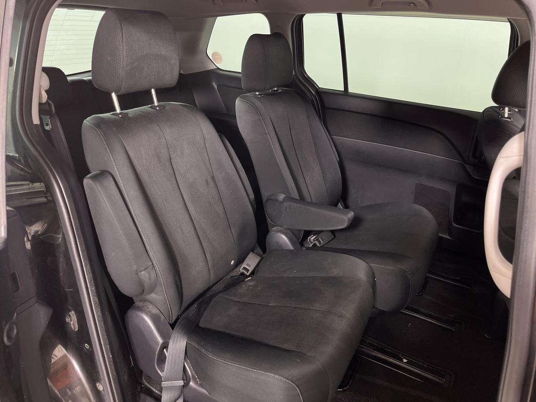 Photo '17' of Mazda MPV 2300